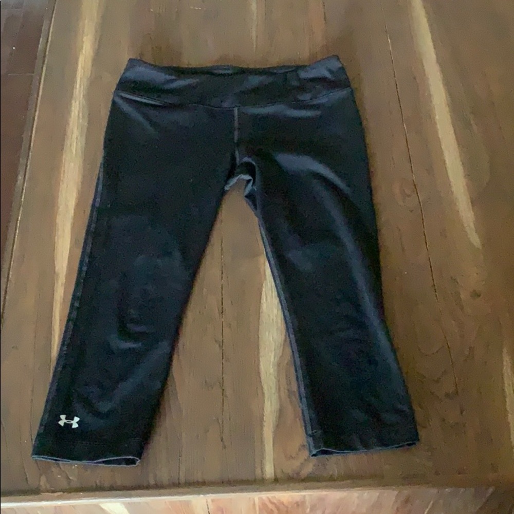 Under Armour yoga capris
